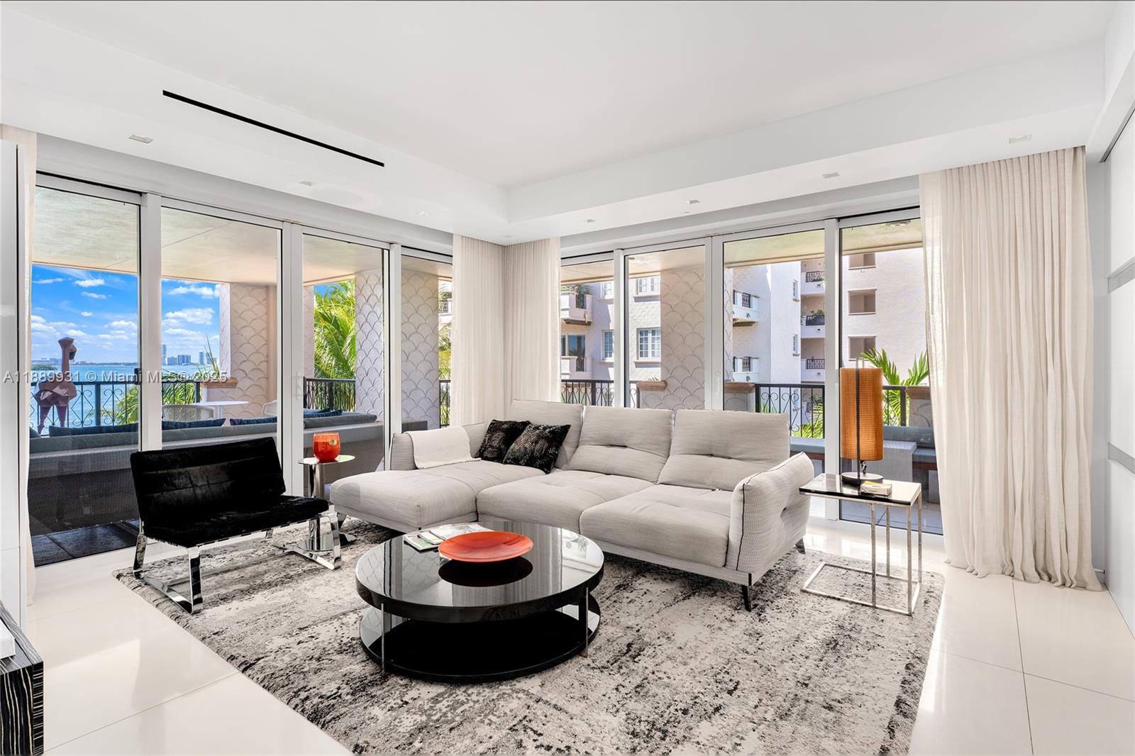 5134 Fisher Is Dr #5134 Miami Beach, FL 33109