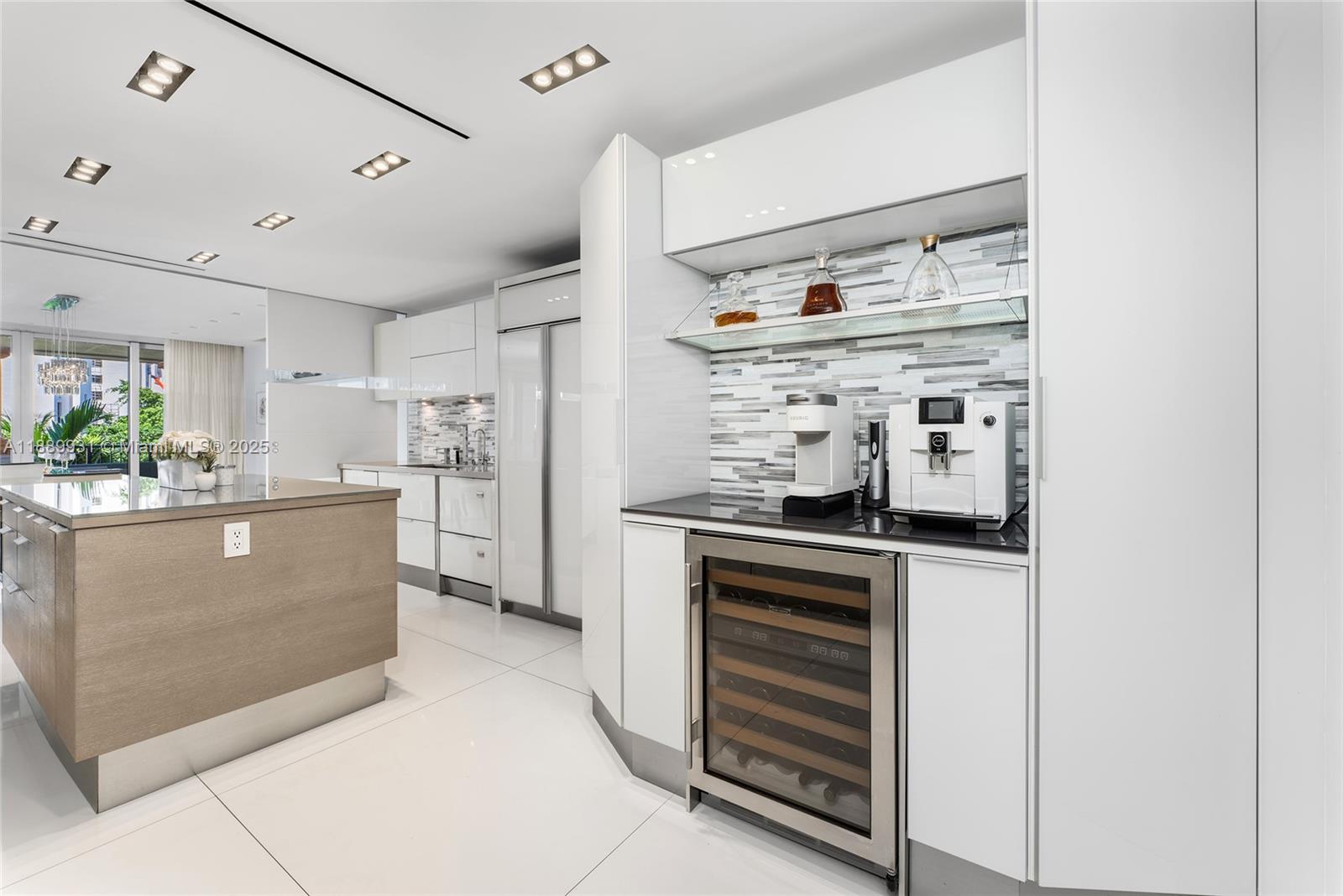 5134 Fisher Is Dr #5134 Miami Beach, FL 33109