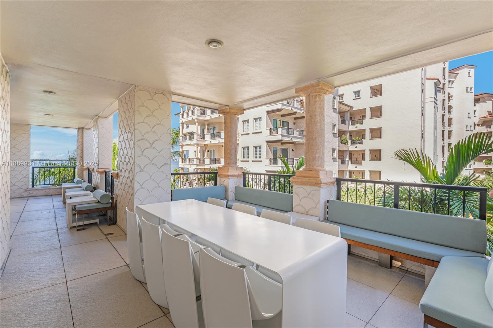 5134 Fisher Is Dr #5134 Miami Beach, FL 33109