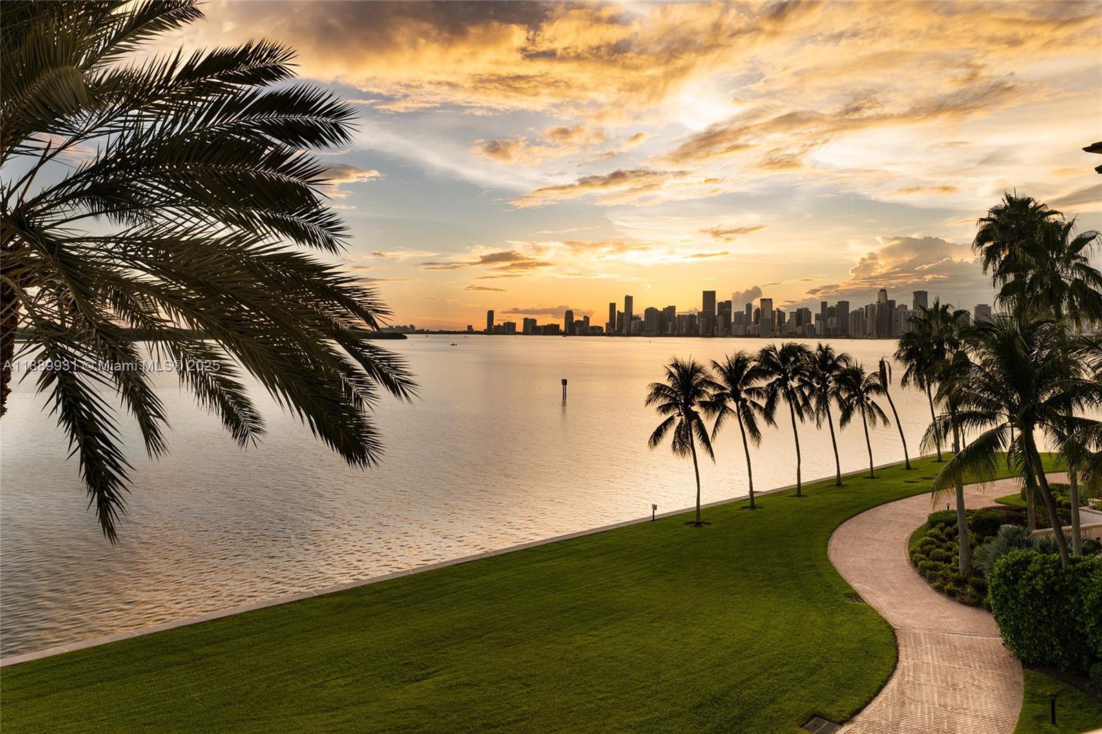 5134 Fisher Is Dr #5134 Miami Beach, FL 33109