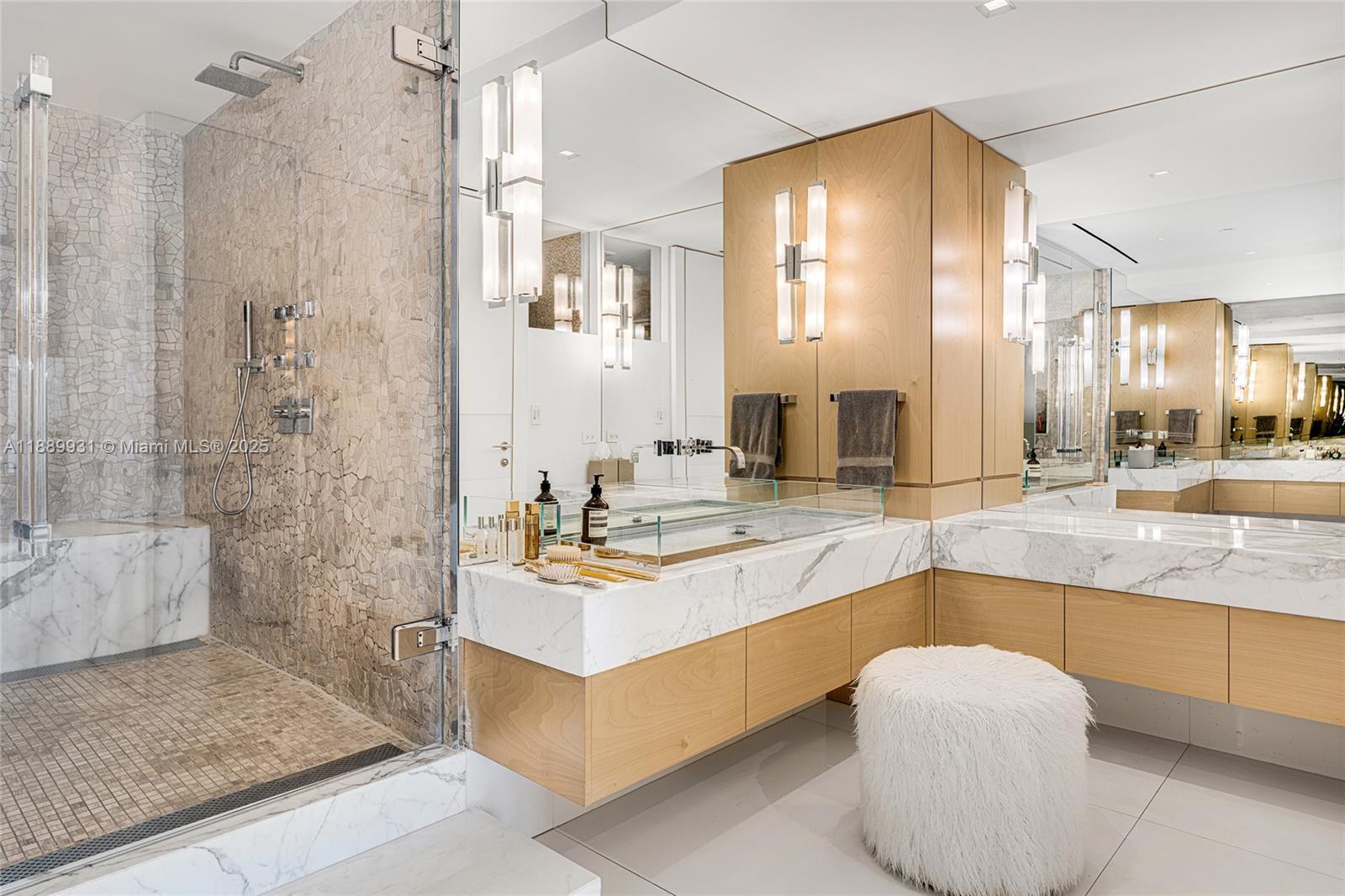 5134 Fisher Is Dr #5134 Miami Beach, FL 33109