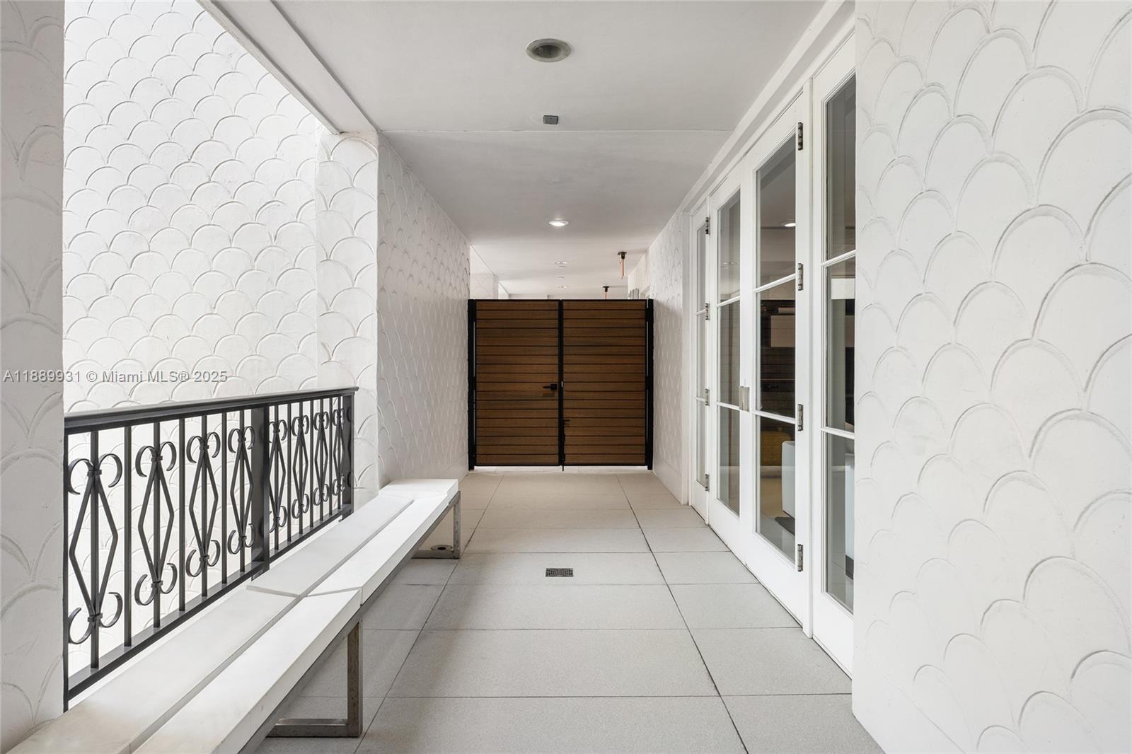 5134 Fisher Is Dr #5134 Miami Beach, FL 33109