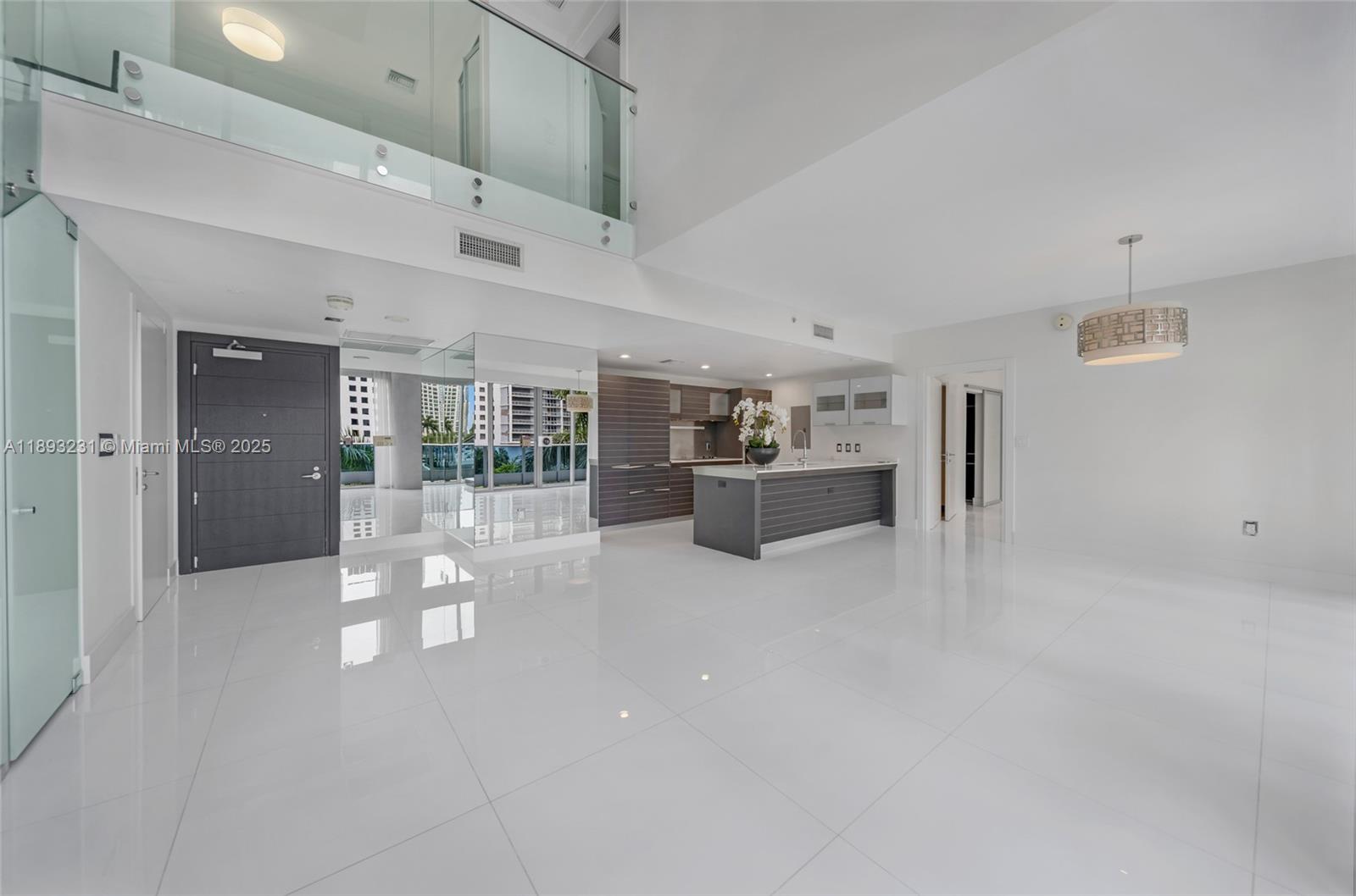 200 Biscayne Blvd Way #305