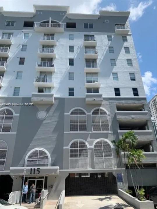 115 SW 11th St #902