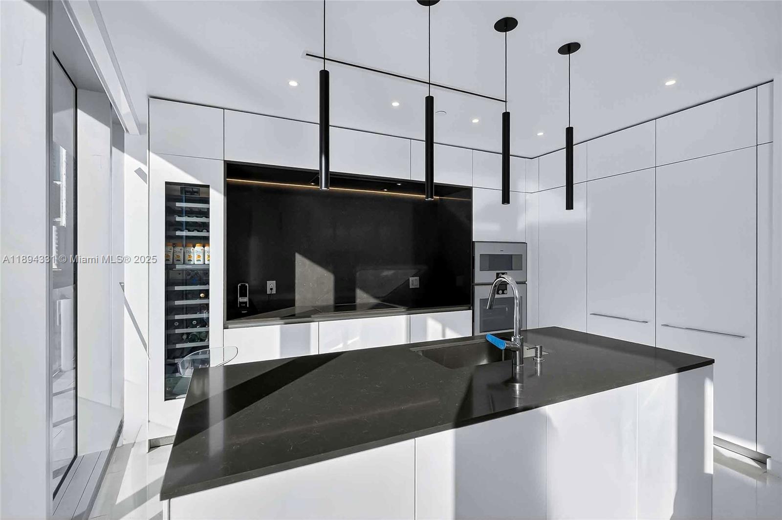 300 Biscayne Blvd Way #501 Miami, FL 33131