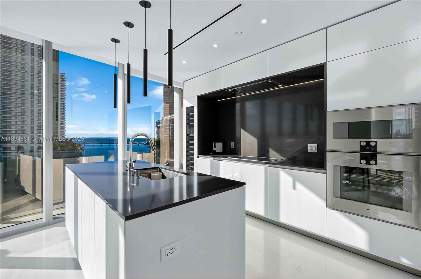 300 Biscayne Blvd Way #501 Miami, FL 33131