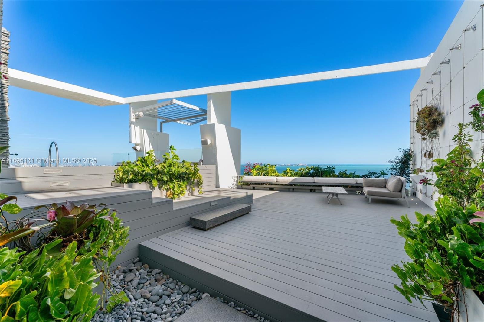 2627 S Bayshore Dr #3201 Miami, FL 33133