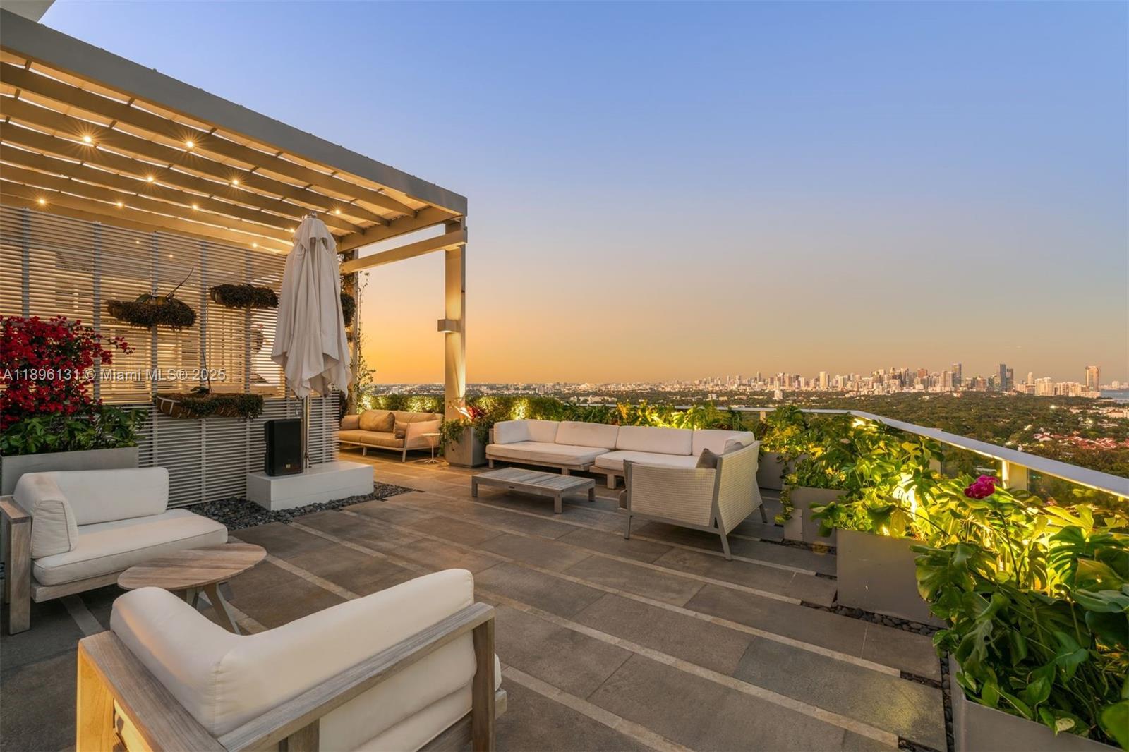 2627 S Bayshore Dr #3201 Miami, FL 33133