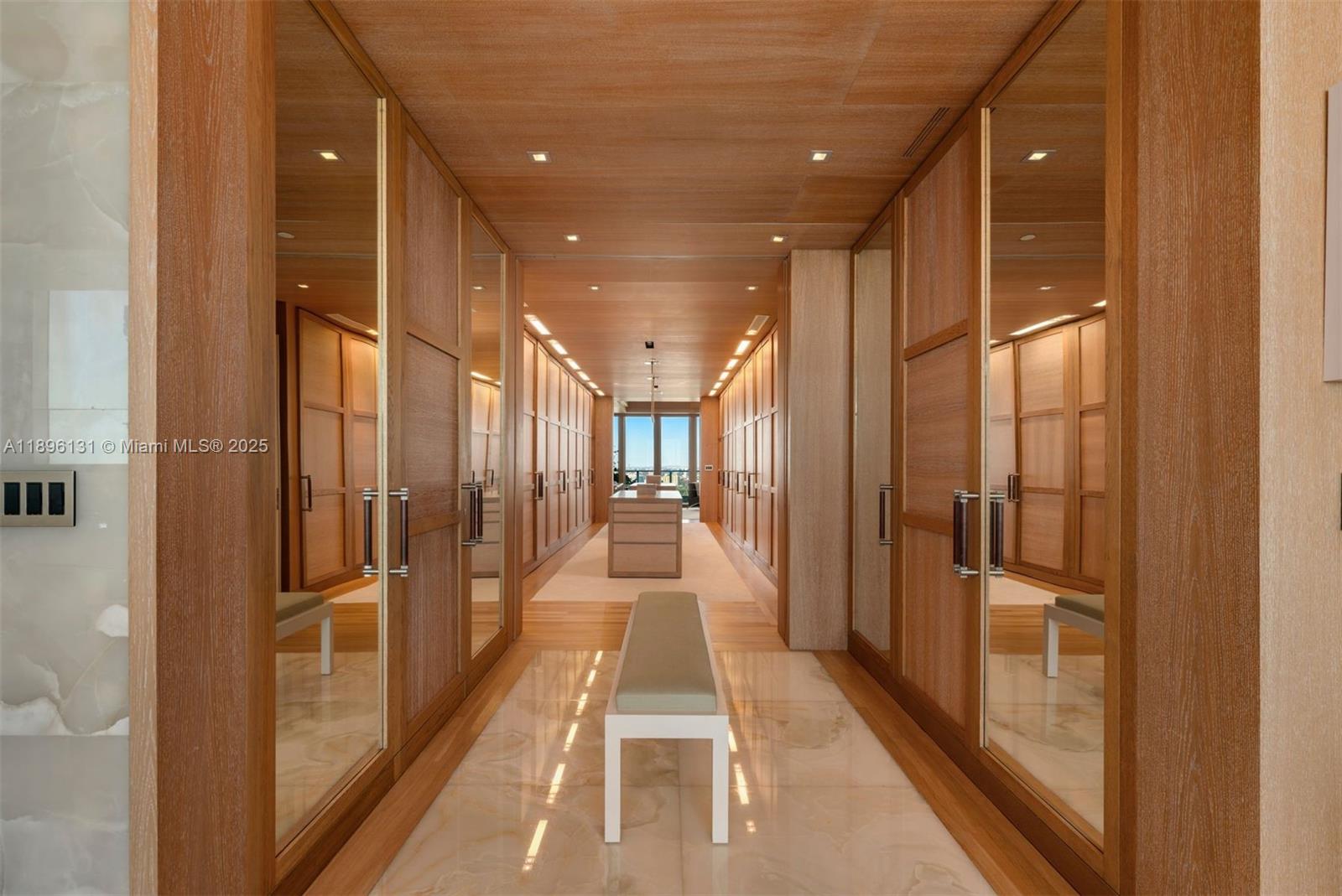 2627 S Bayshore Dr #3201 Miami, FL 33133