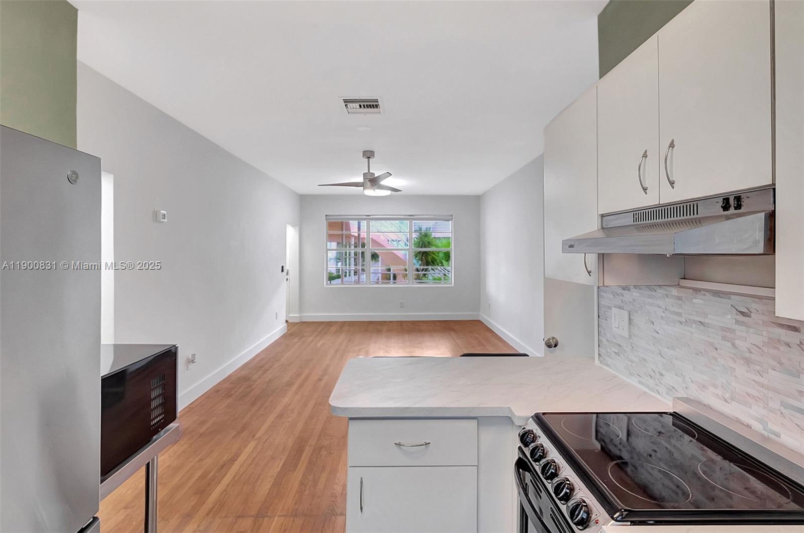 6881 Bay Dr #7 Miami Beach, FL 33141