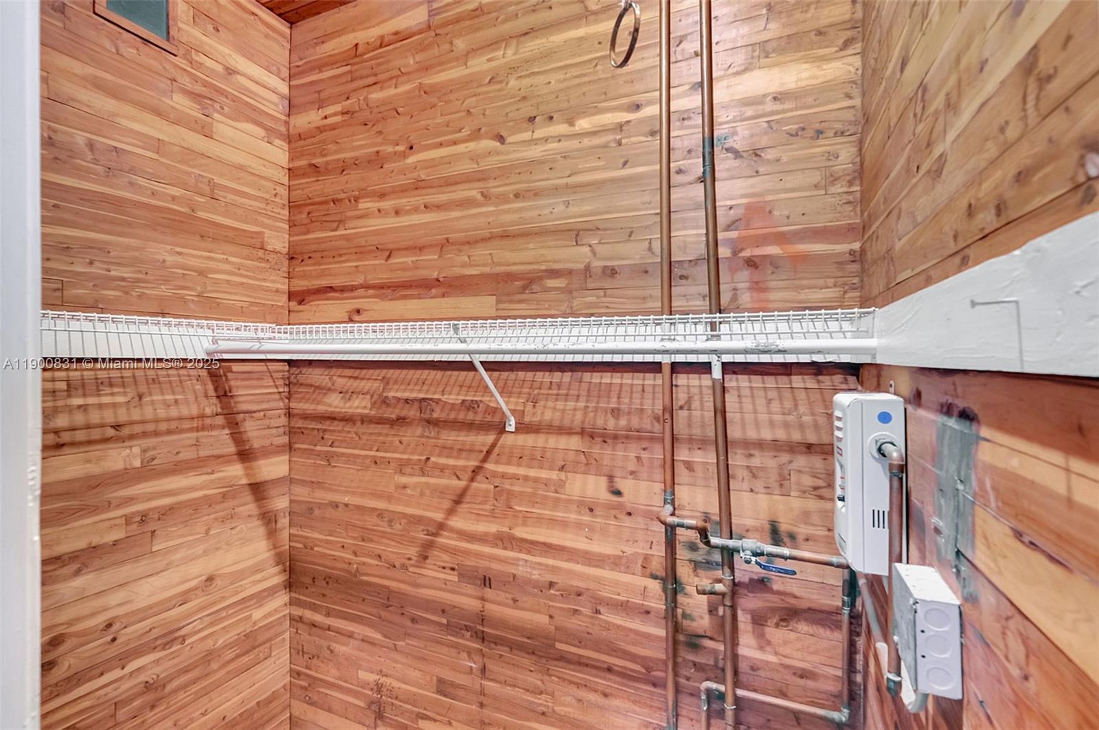 6881 Bay Dr #7 Miami Beach, FL 33141