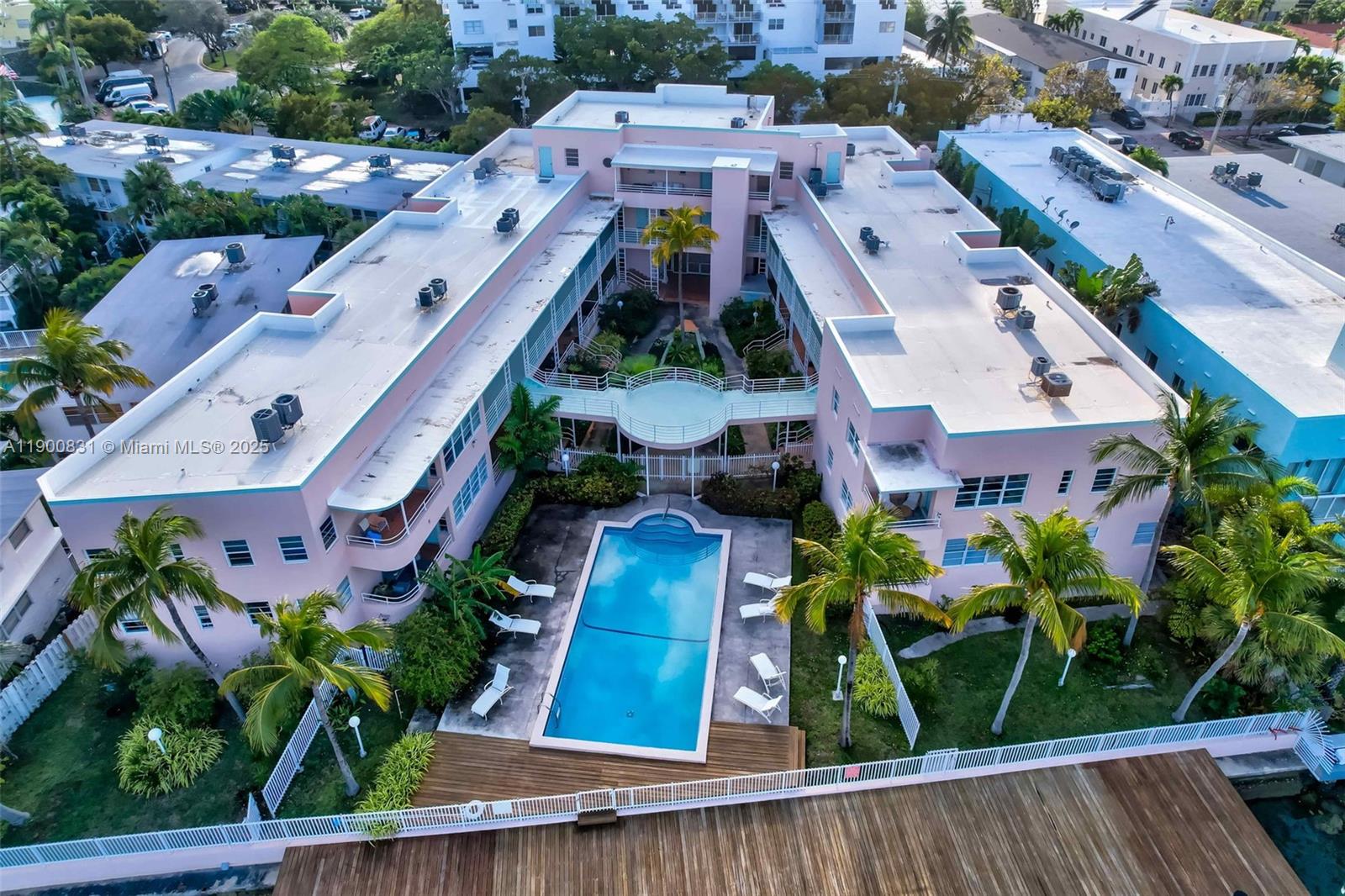 6881 Bay Dr #7 Miami Beach, FL 33141