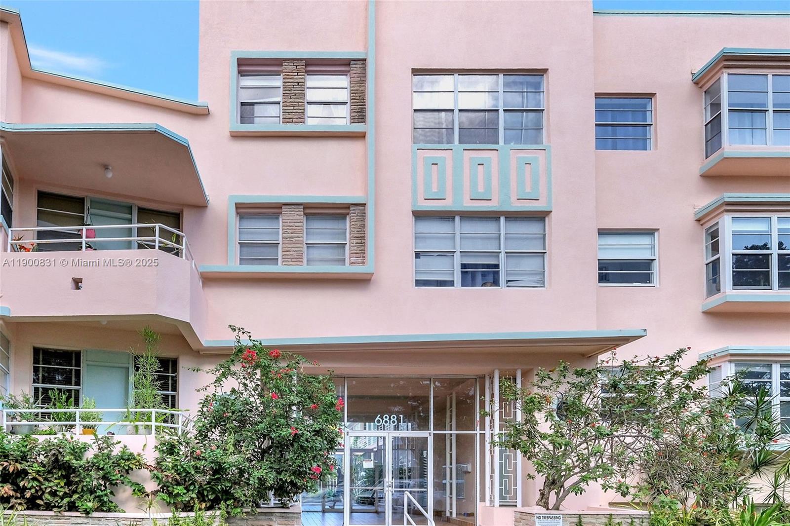 6881 Bay Dr #7 Miami Beach, FL 33141