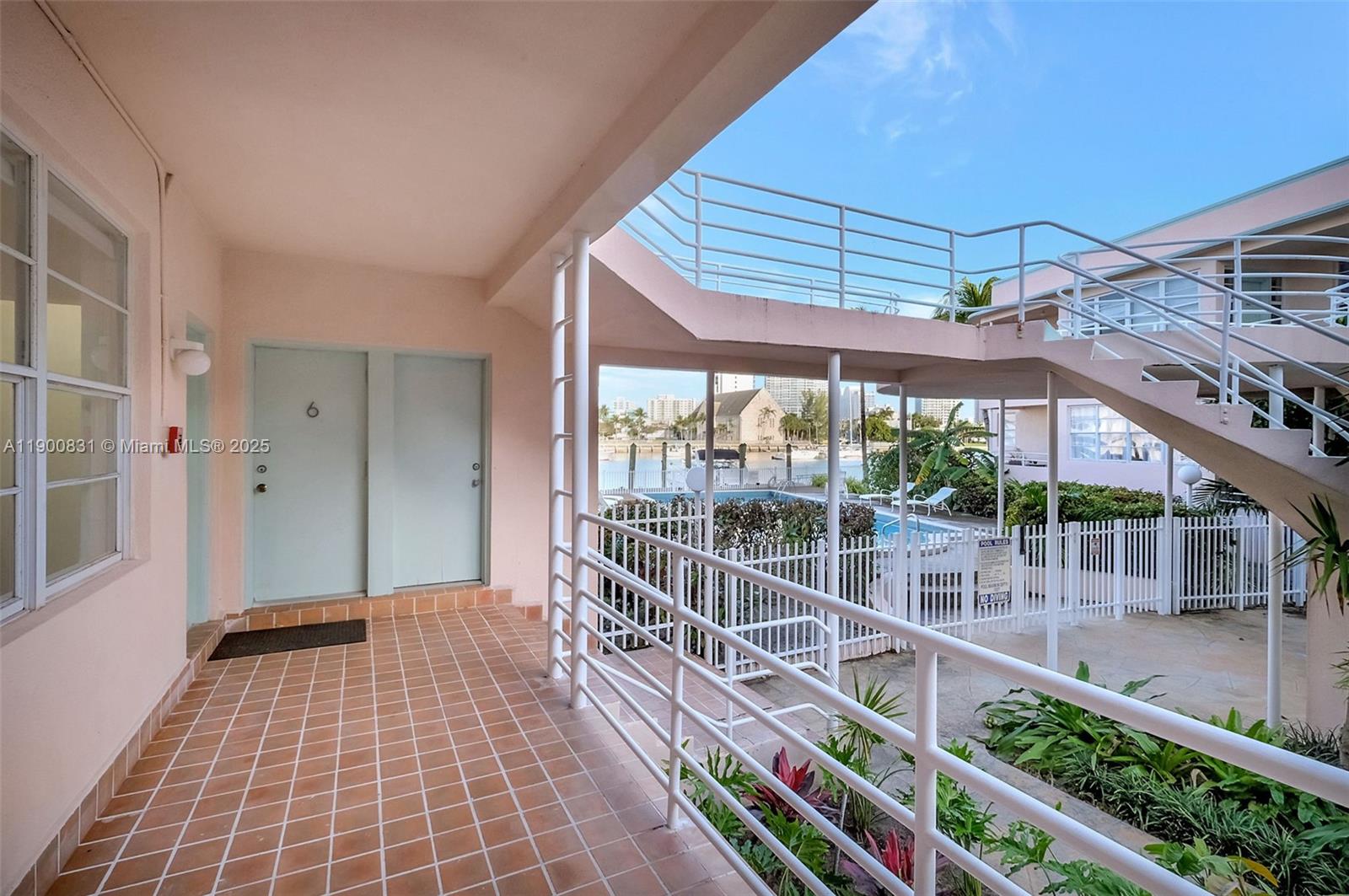 6881 Bay Dr #7 Miami Beach, FL 33141