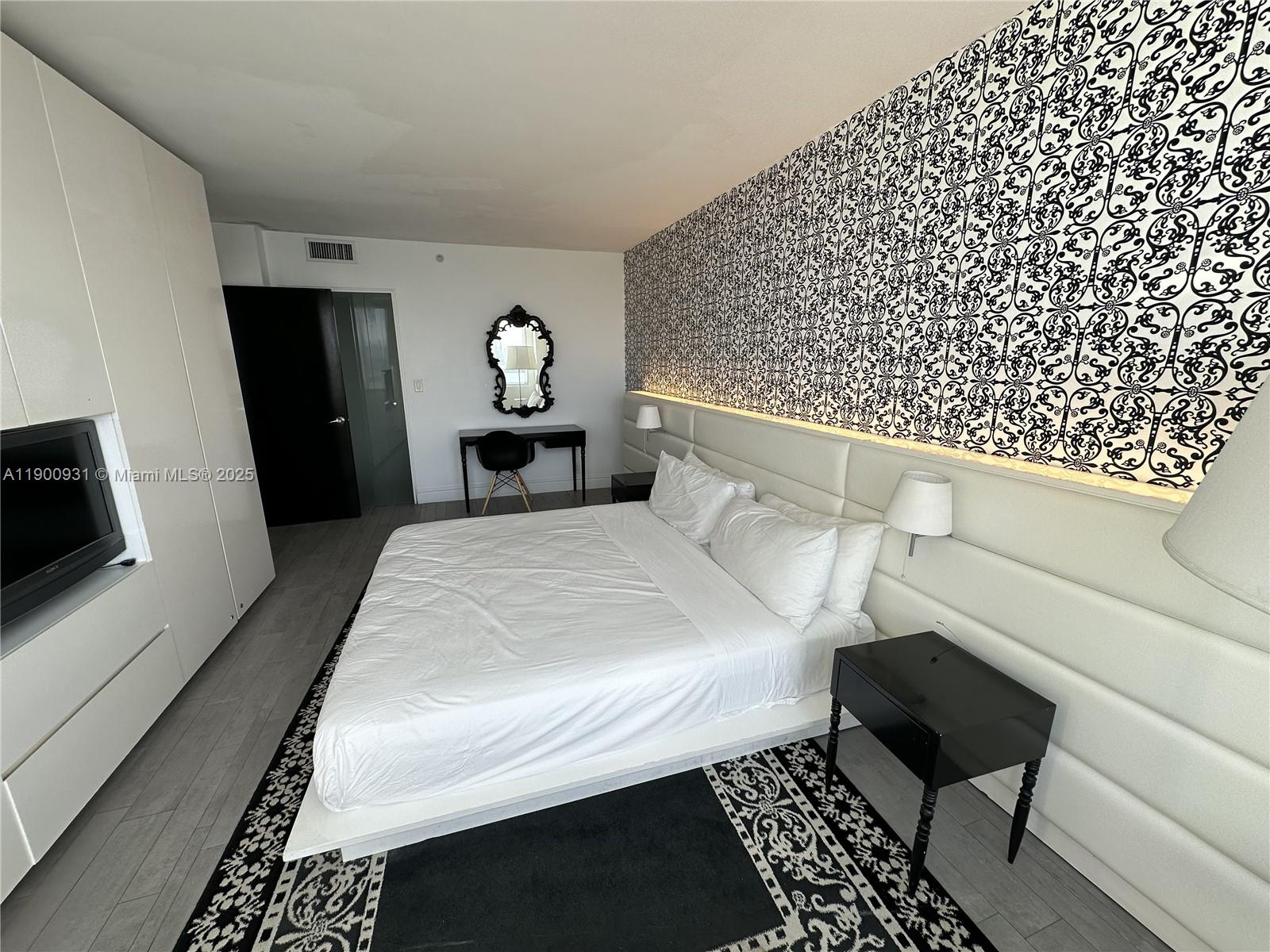 image Mondrian South Beach3