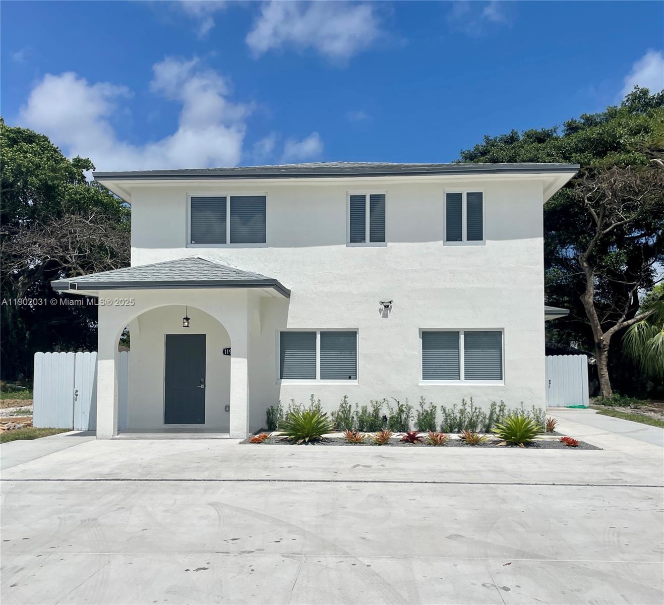 11939 SW 218th St #11939