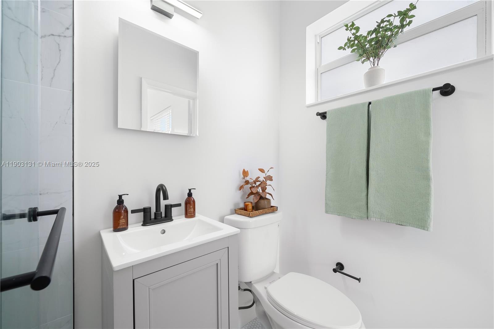 1271 NE 159th St North Miami Beach, FL 33162