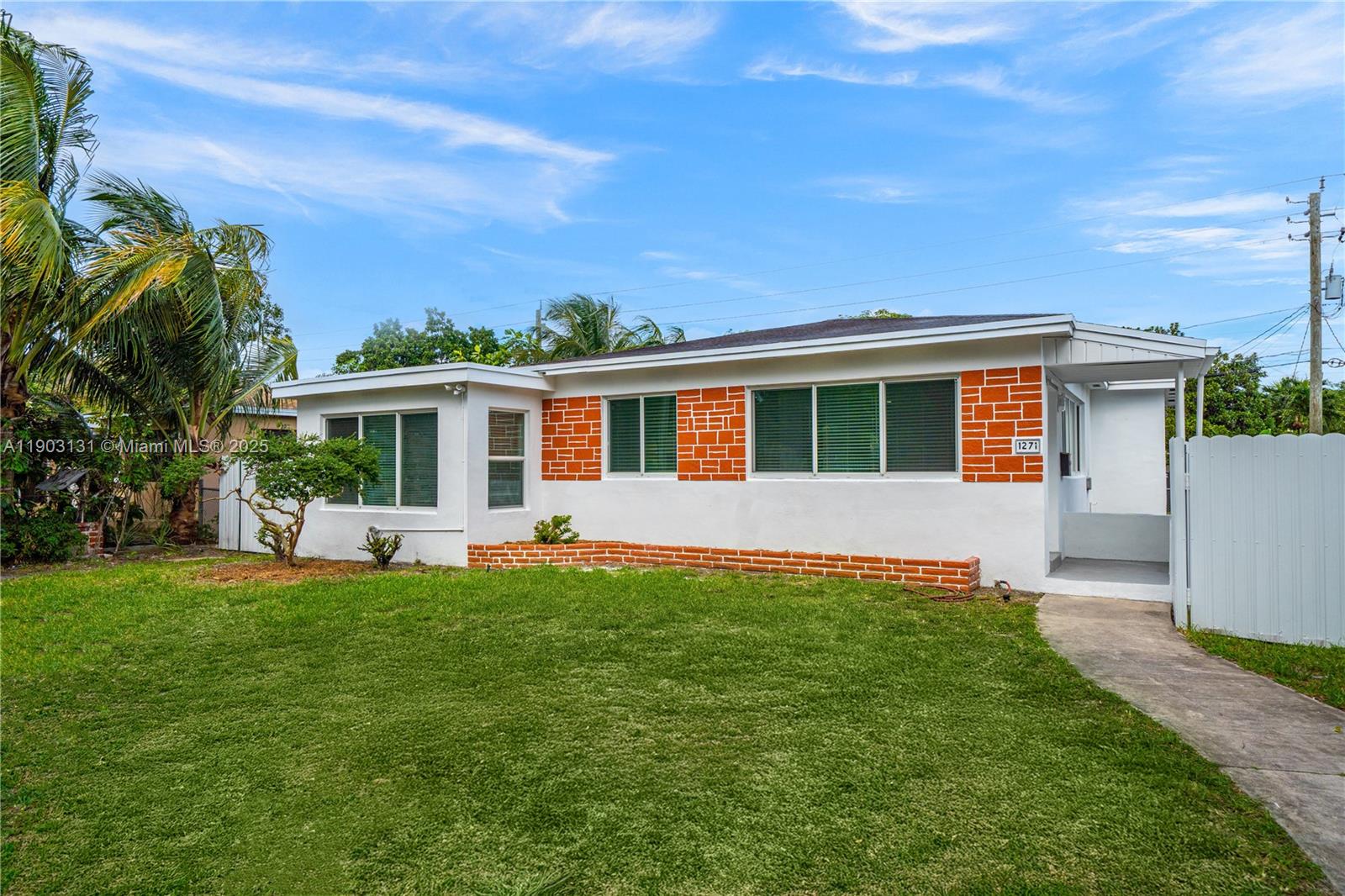 1271 NE 159th St North Miami Beach, FL 33162