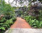 980 NW N Riv Dr #27 Miami, FL 33136