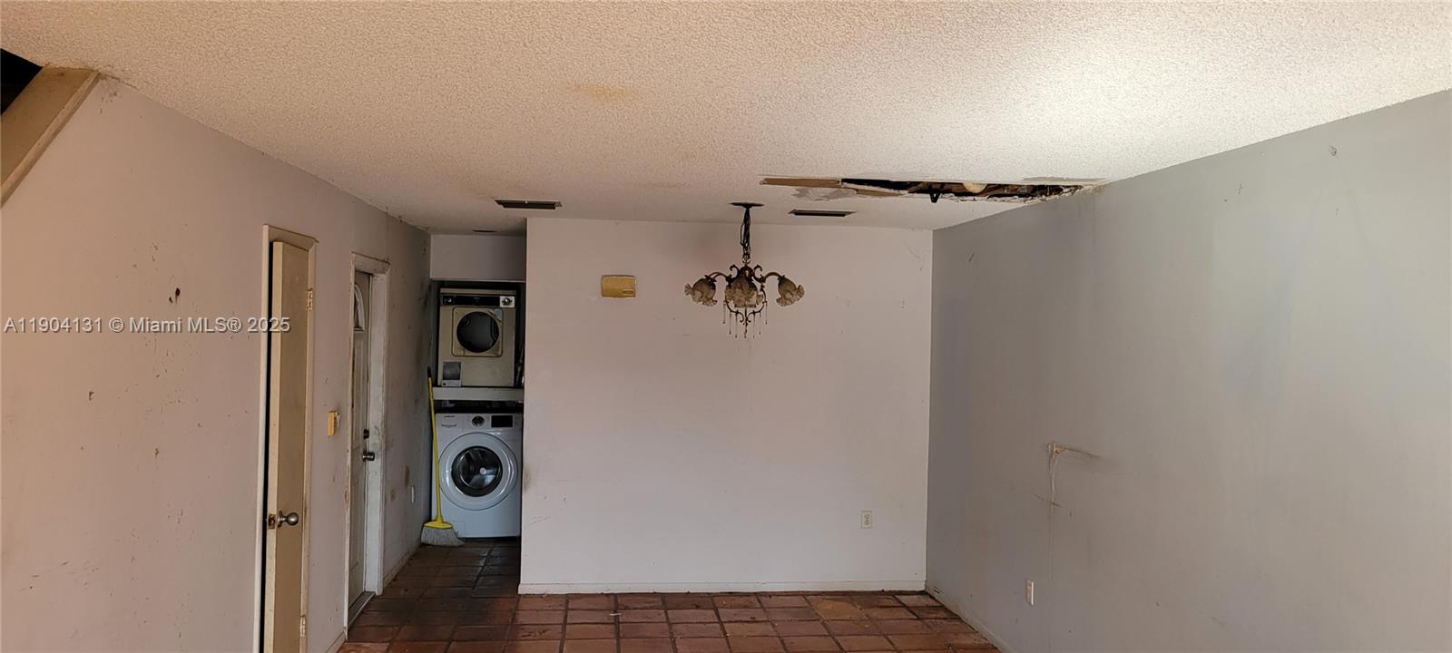 980 NW N Riv Dr #27 Miami, FL 33136