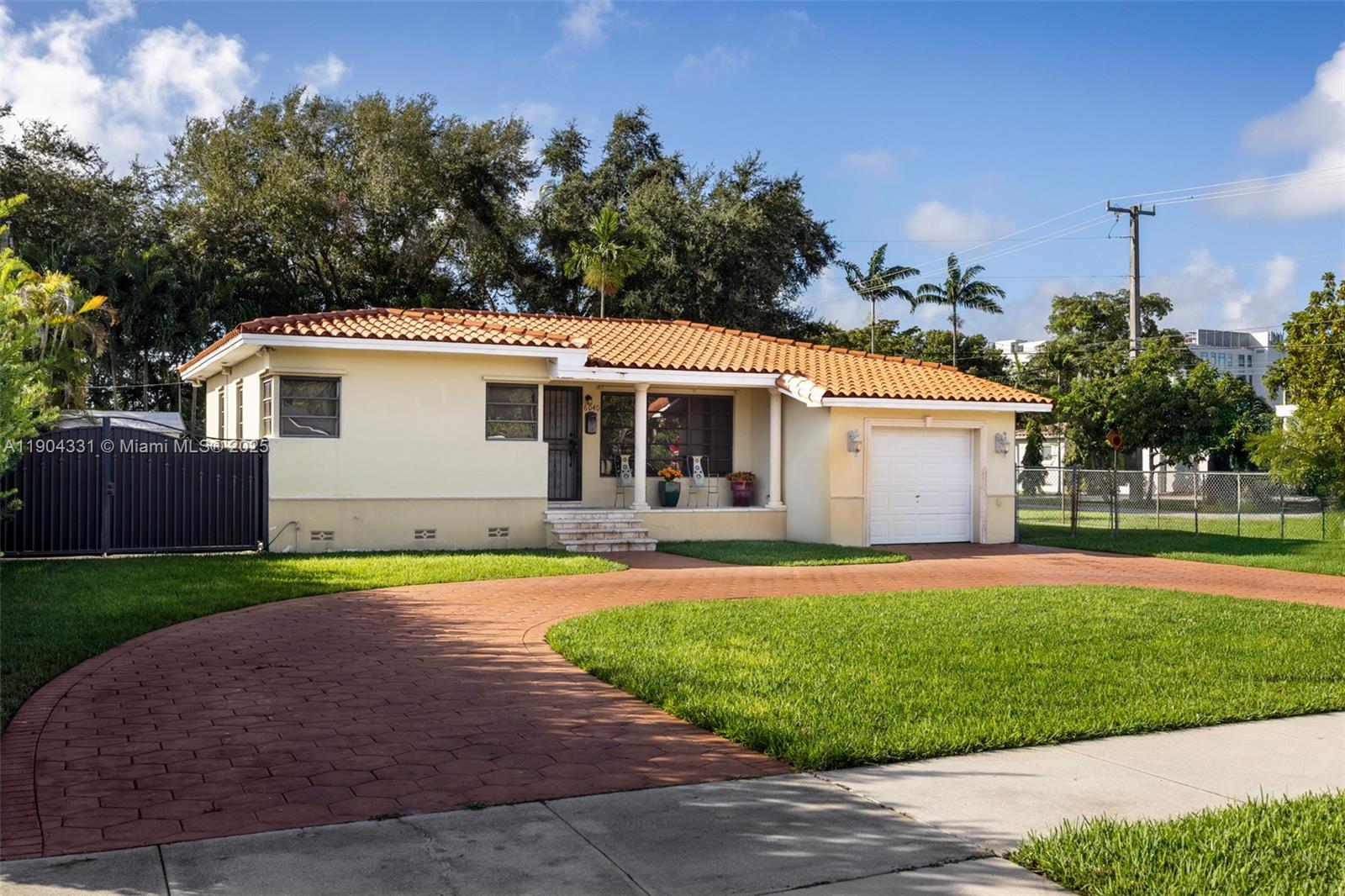 6040 SW 29th St Miami, FL 33155