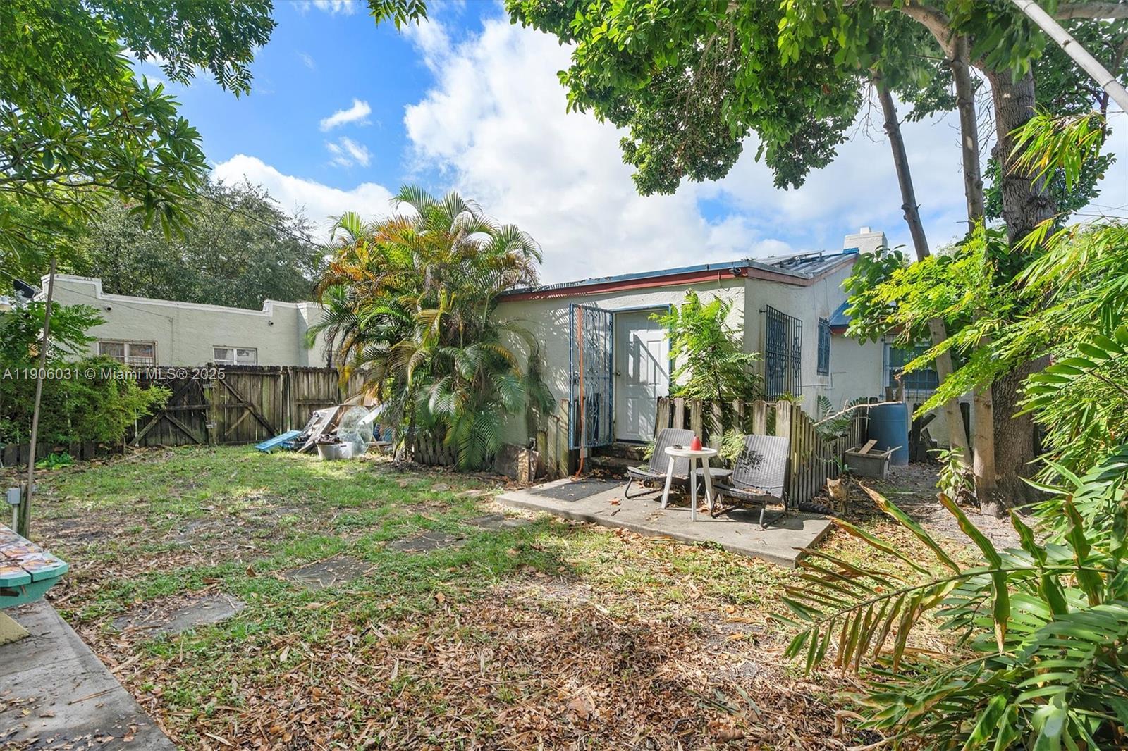 4815 NW 6th Ave Miami, FL 33127