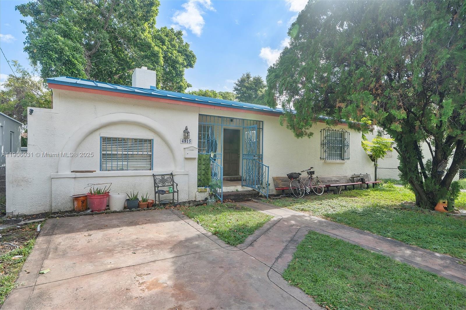 4815 NW 6th Ave Miami, FL 33127