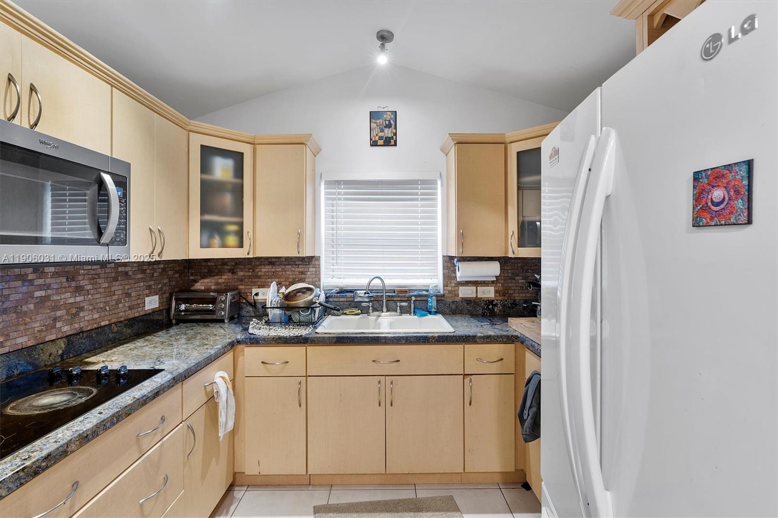 4815 NW 6th Ave Miami, FL 33127