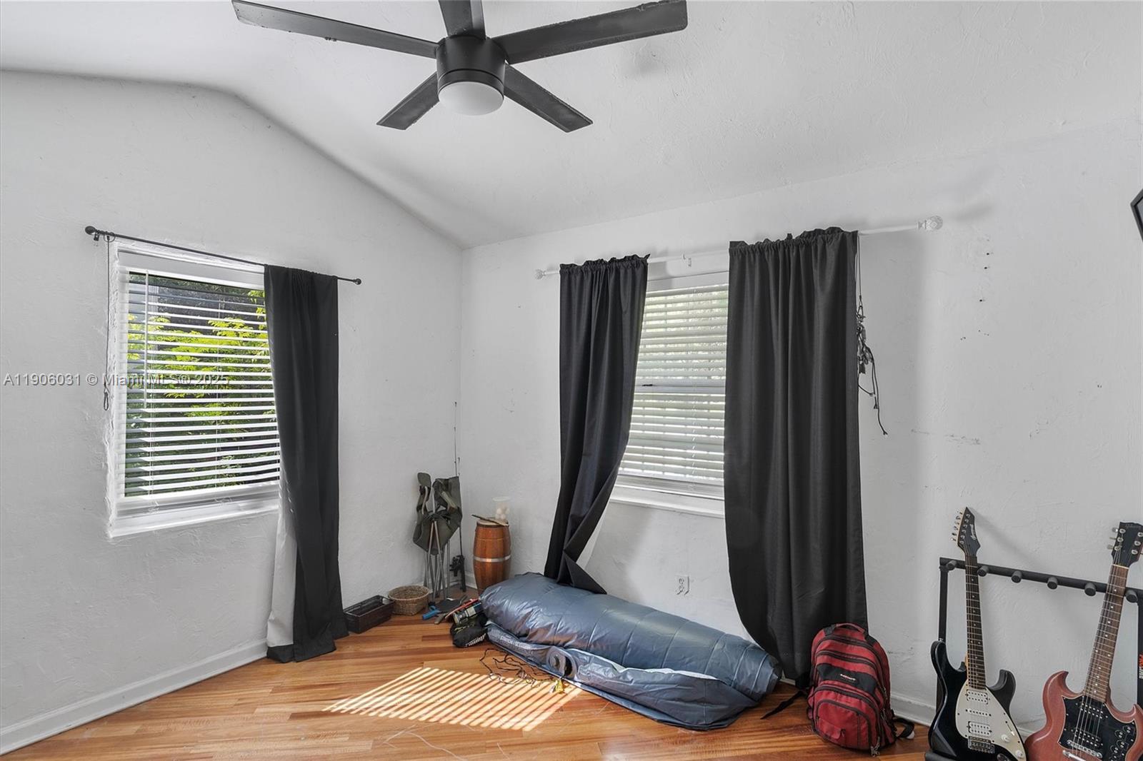 4815 NW 6th Ave Miami, FL 33127