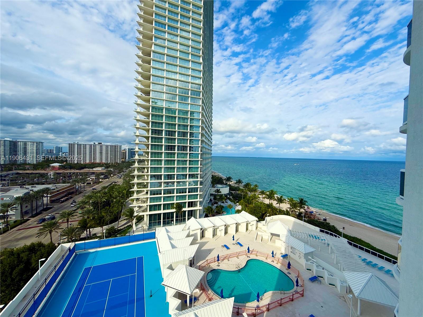 16711 Collins Ave #1502