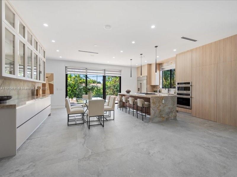 270 N Shore Dr Miami Beach, FL 33141