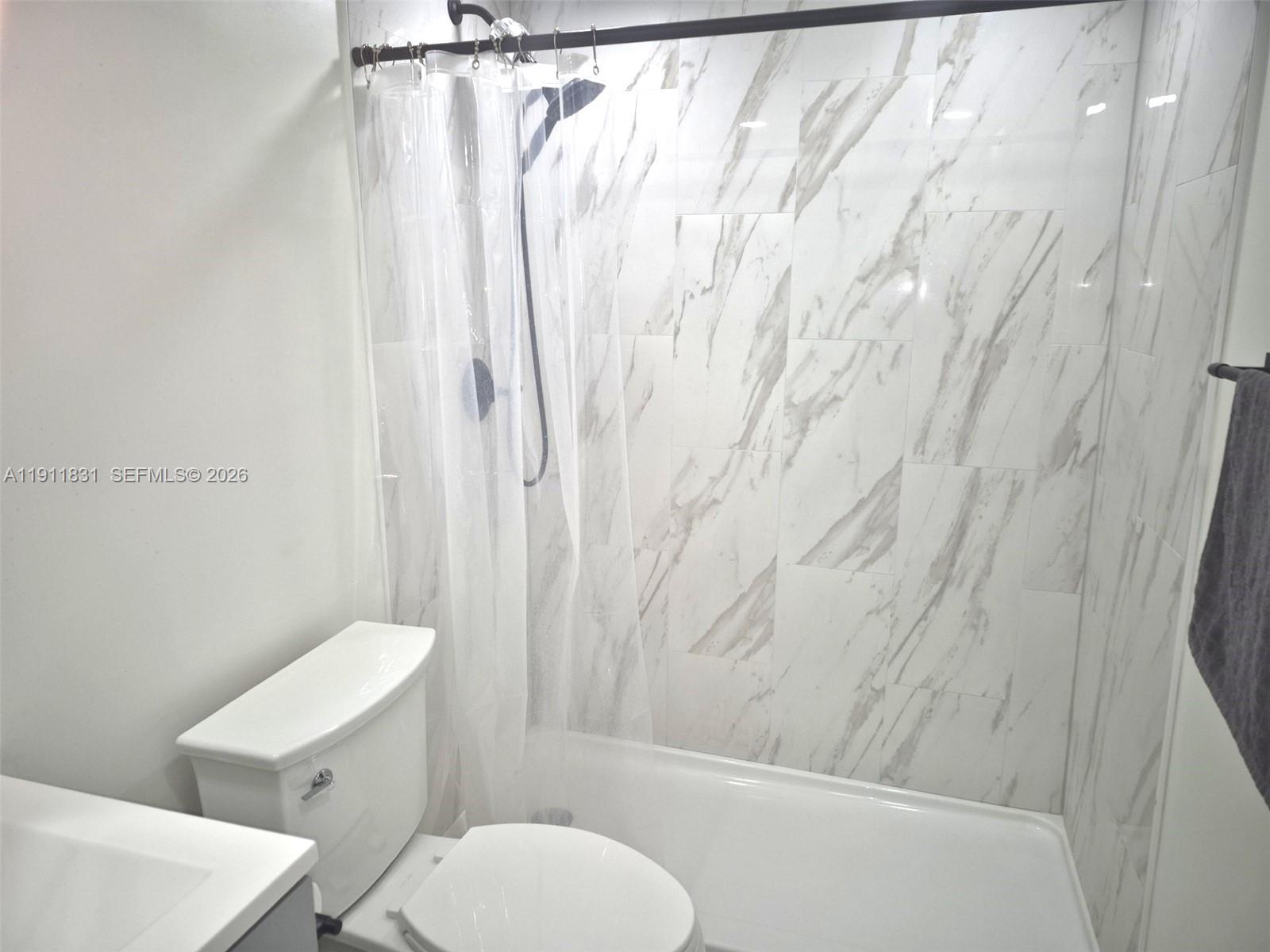 1731 SE 15th St #205 Fort Lauderdale, FL 33316