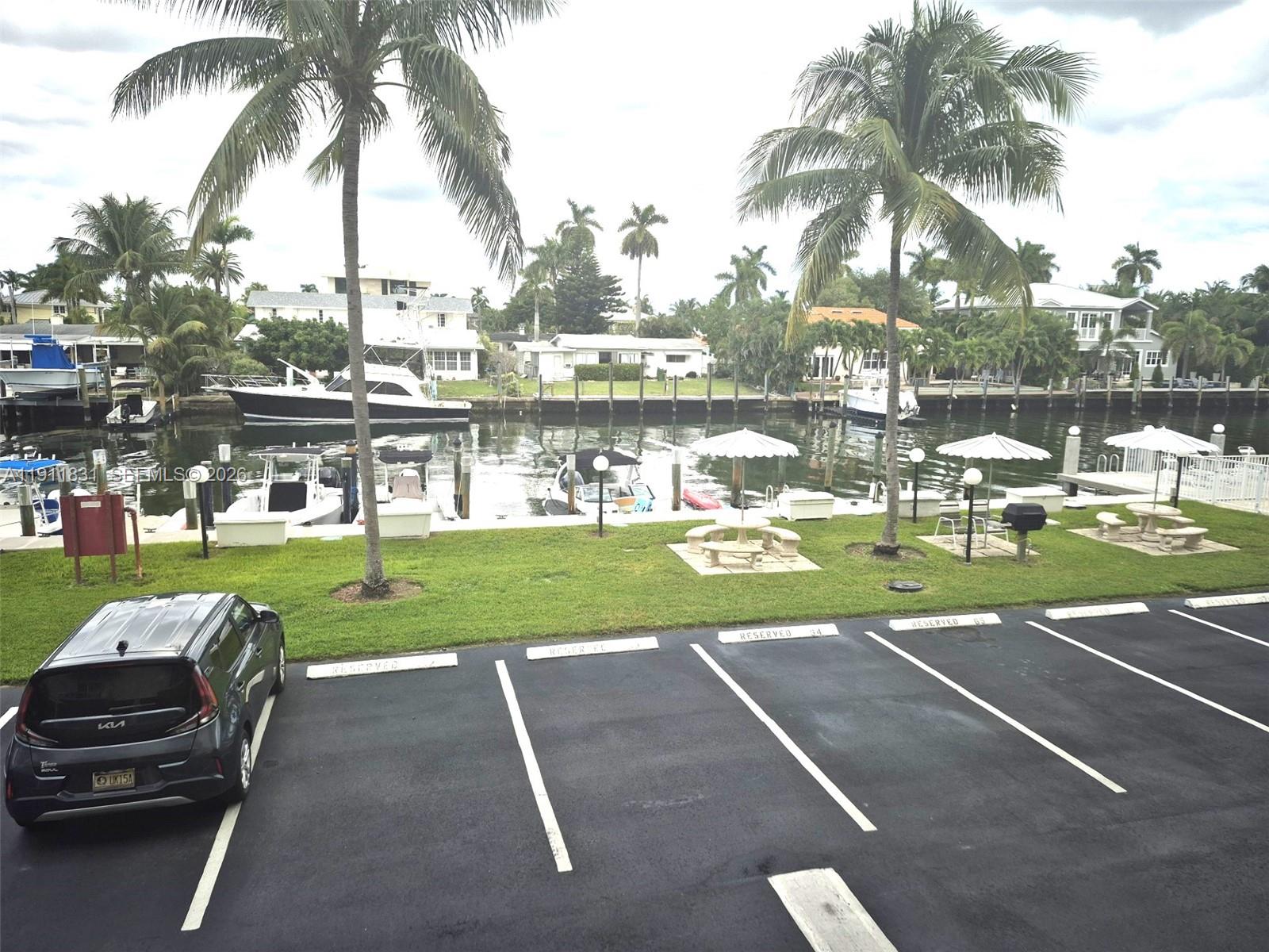 1731 SE 15th St #205 Fort Lauderdale, FL 33316