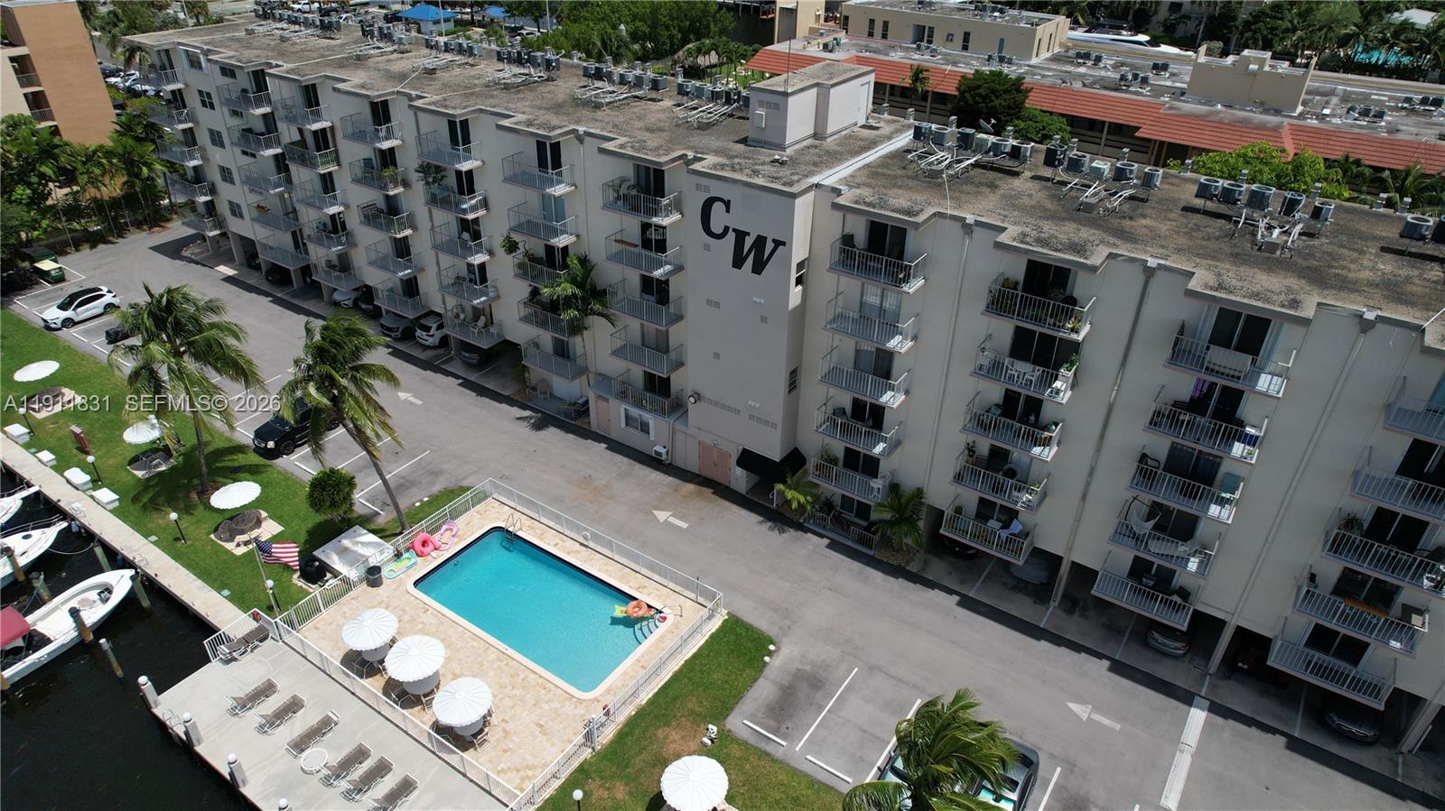 1731 SE 15th St #205 Fort Lauderdale, FL 33316