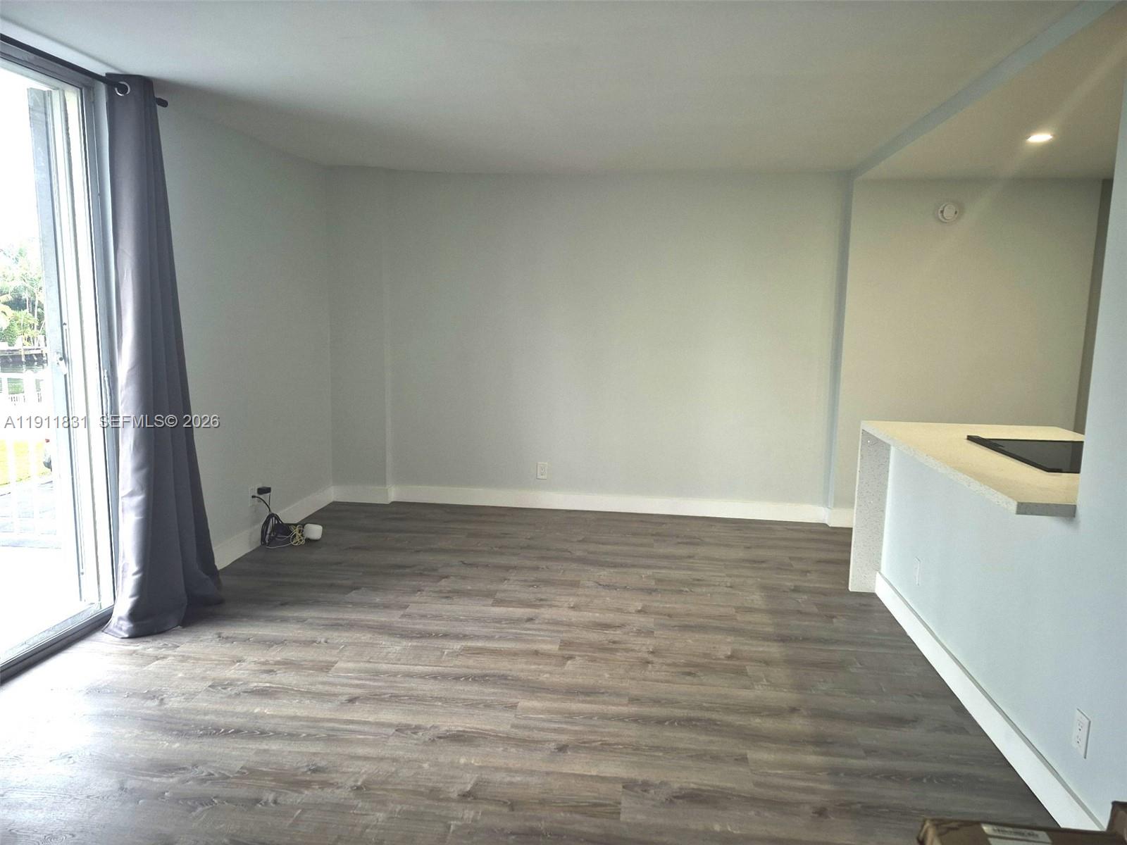 1731 SE 15th St #205 Fort Lauderdale, FL 33316