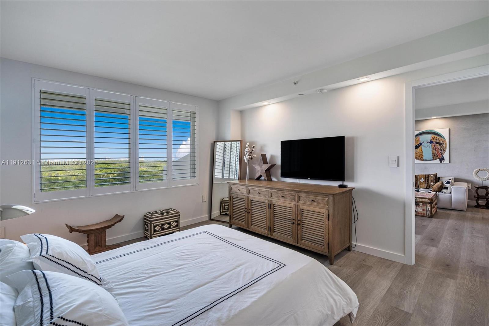 155 Ocean Ln Dr #1002 Key Biscayne, FL 33149