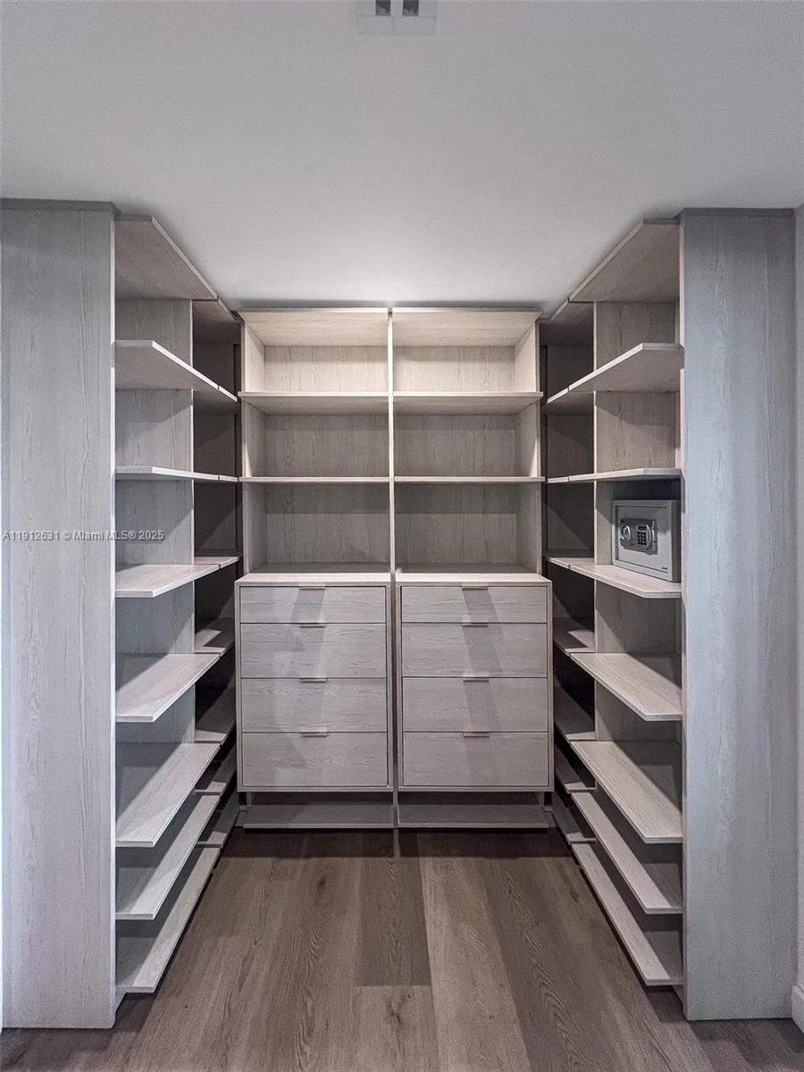 155 Ocean Ln Dr #1002 Key Biscayne, FL 33149