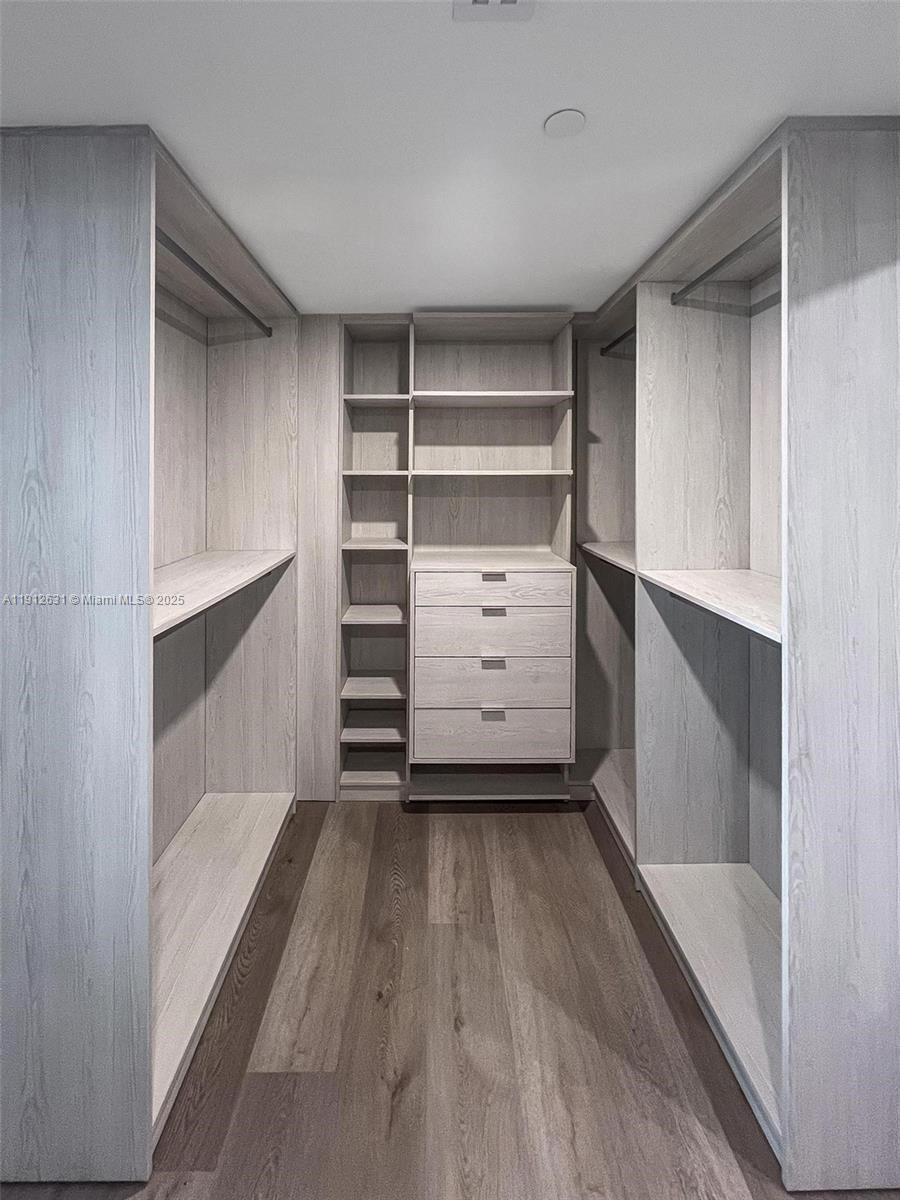 155 Ocean Ln Dr #1002 Key Biscayne, FL 33149