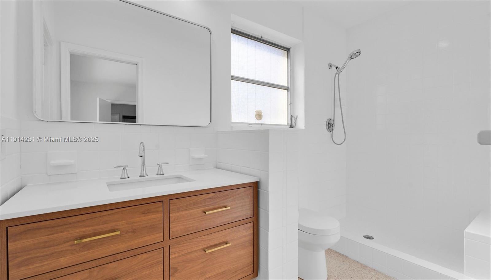 1430 NE 57th Ct Fort Lauderdale, FL 33334