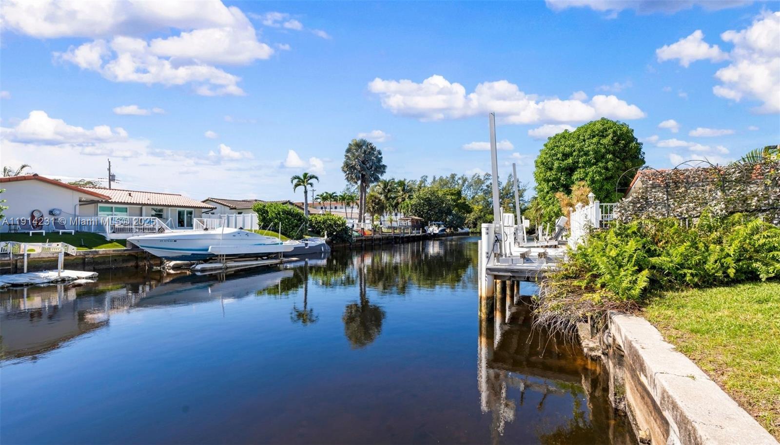 1430 NE 57th Ct Fort Lauderdale, FL 33334