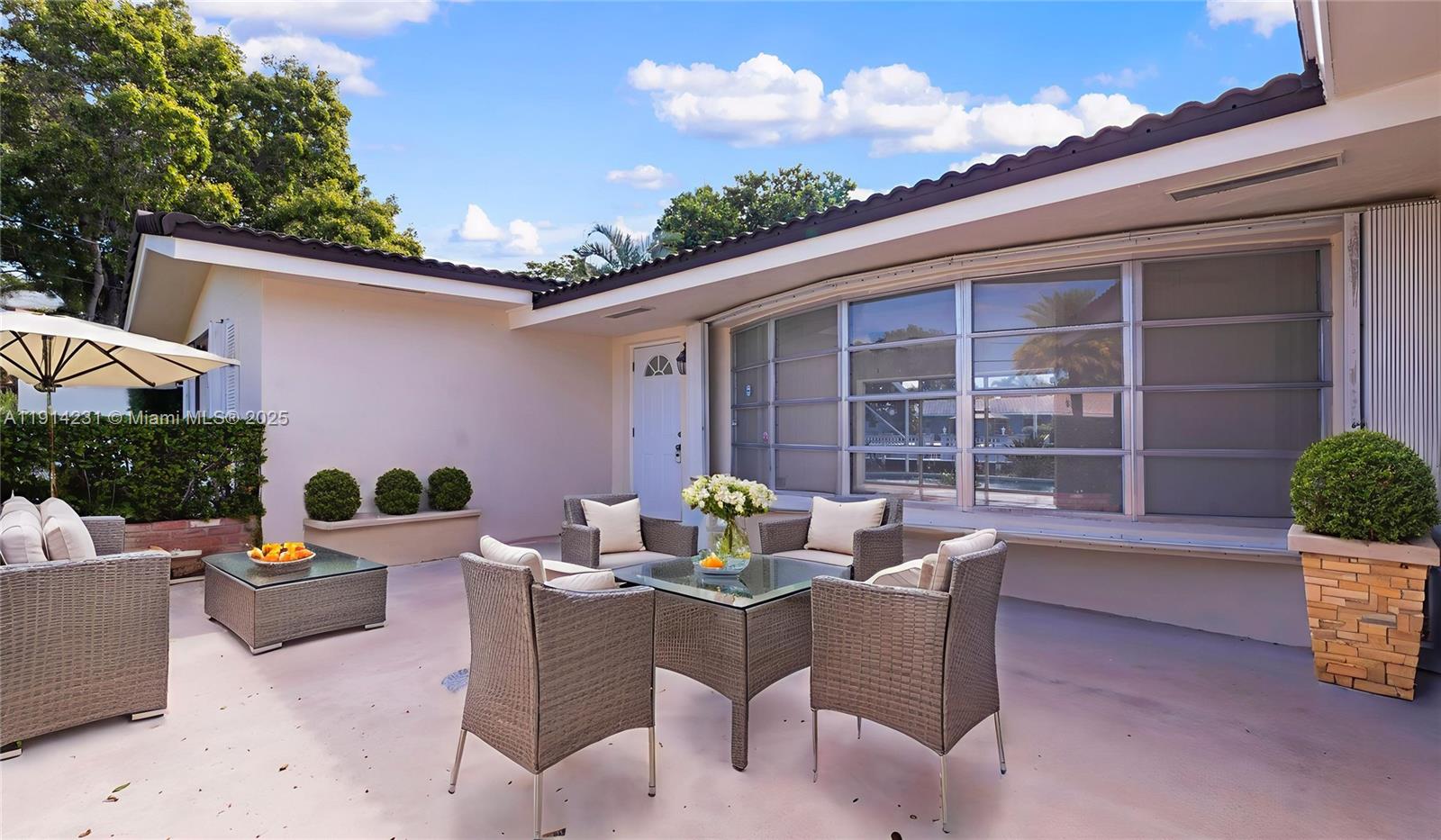 1430 NE 57th Ct Fort Lauderdale, FL 33334