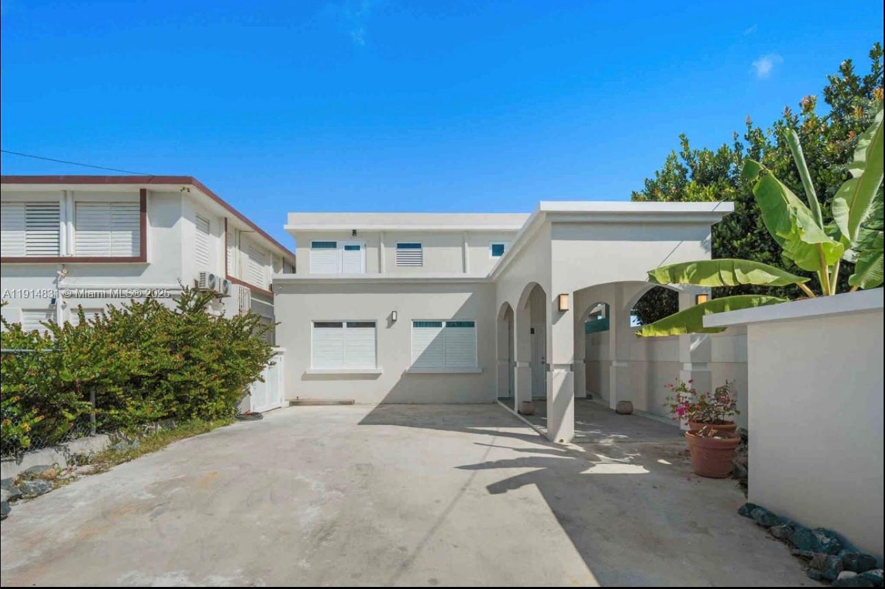 78 Jaime Brull Vega Baja, PR, 693