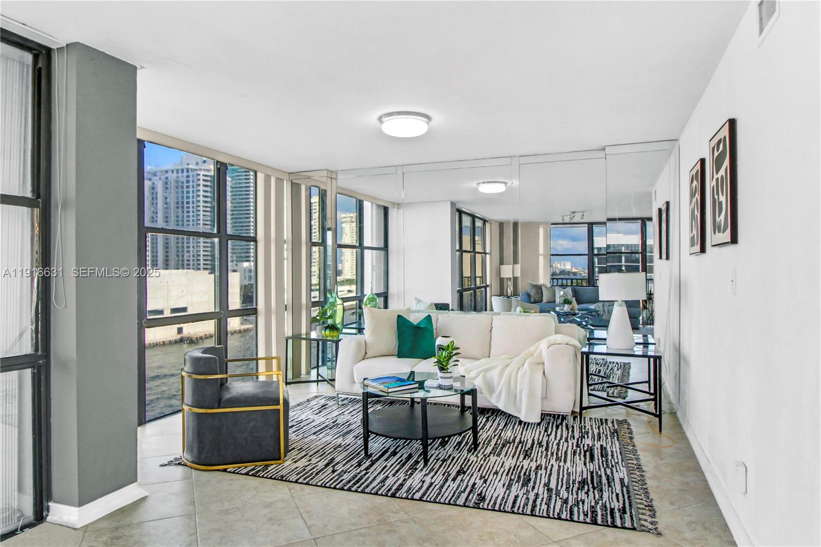 800 Parkview Dr #821 Hallandale Beach, FL 33009