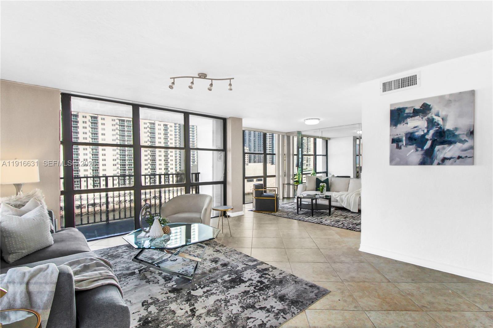 800 Parkview Dr #821 Hallandale Beach, FL 33009