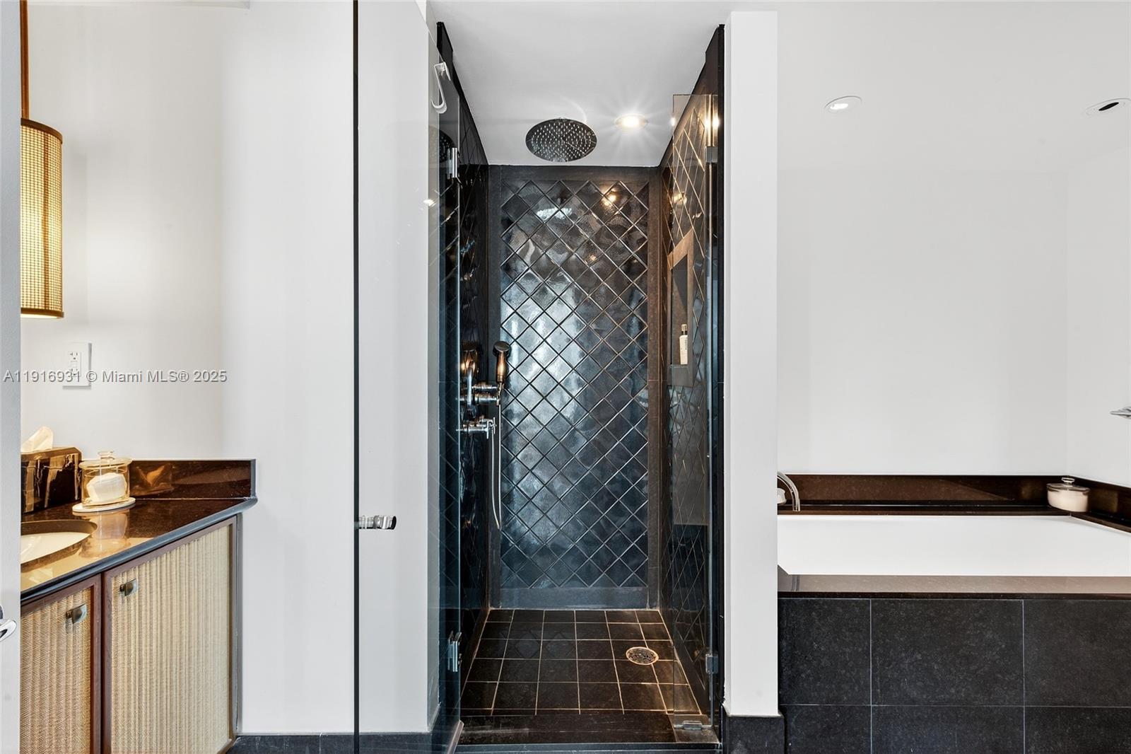 image Setai Residences11