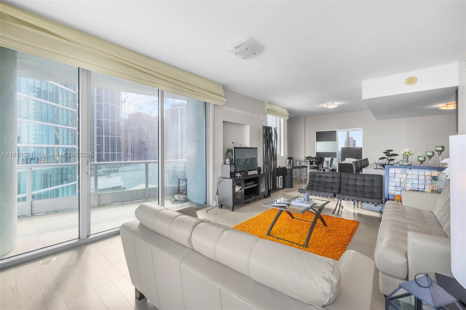 image 900 Biscayne11