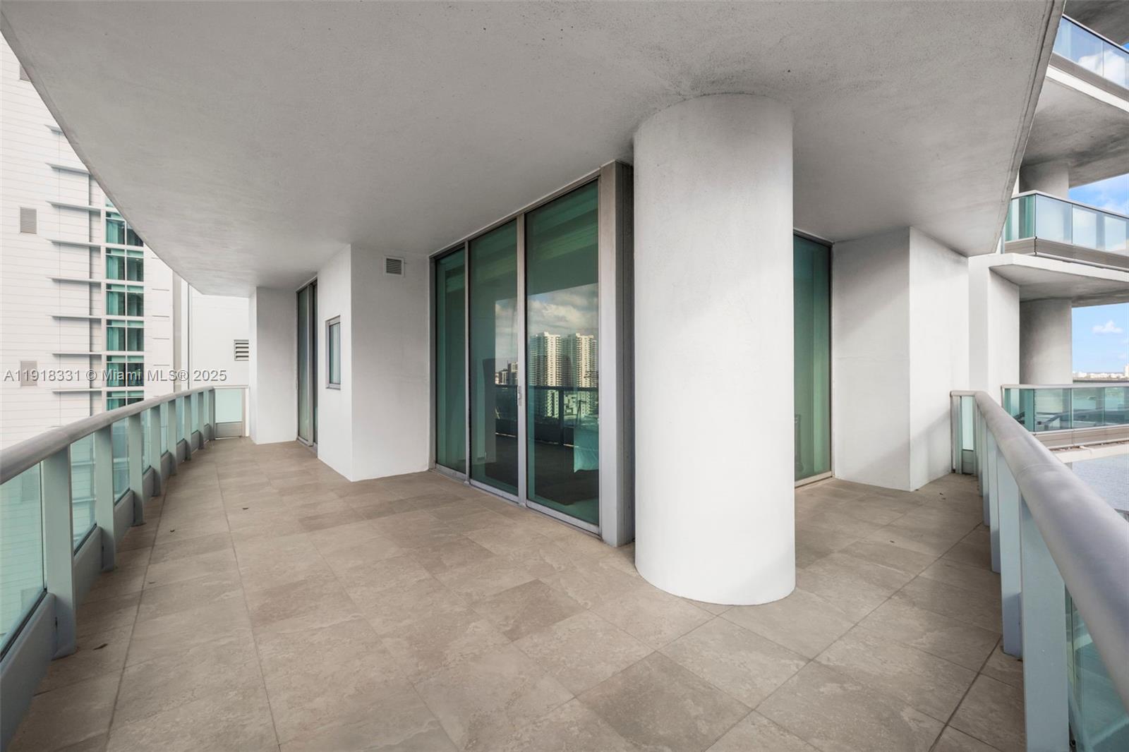 image 900 Biscayne28