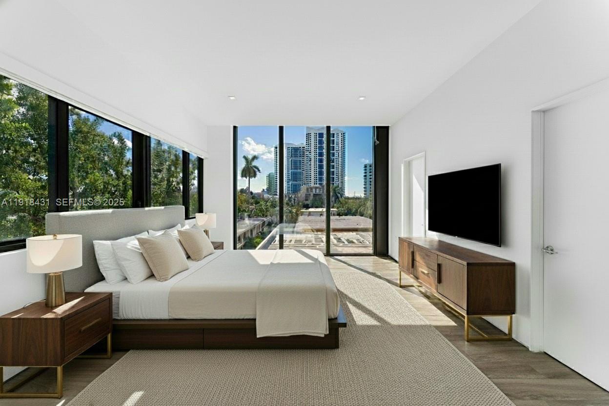 1525 Bay Rd #1525 Miami Beach, FL 33139