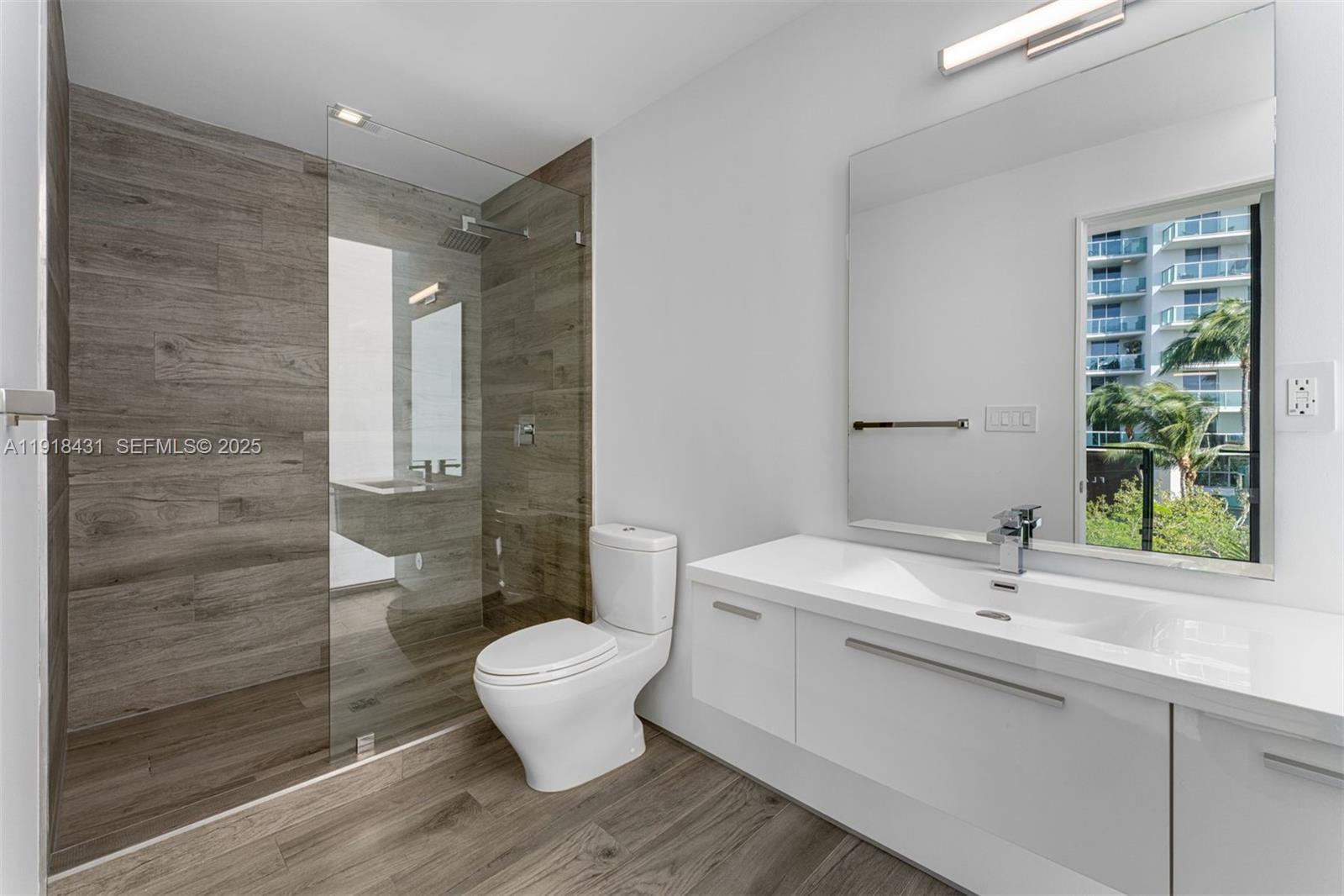 1525 Bay Rd #1525 Miami Beach, FL 33139