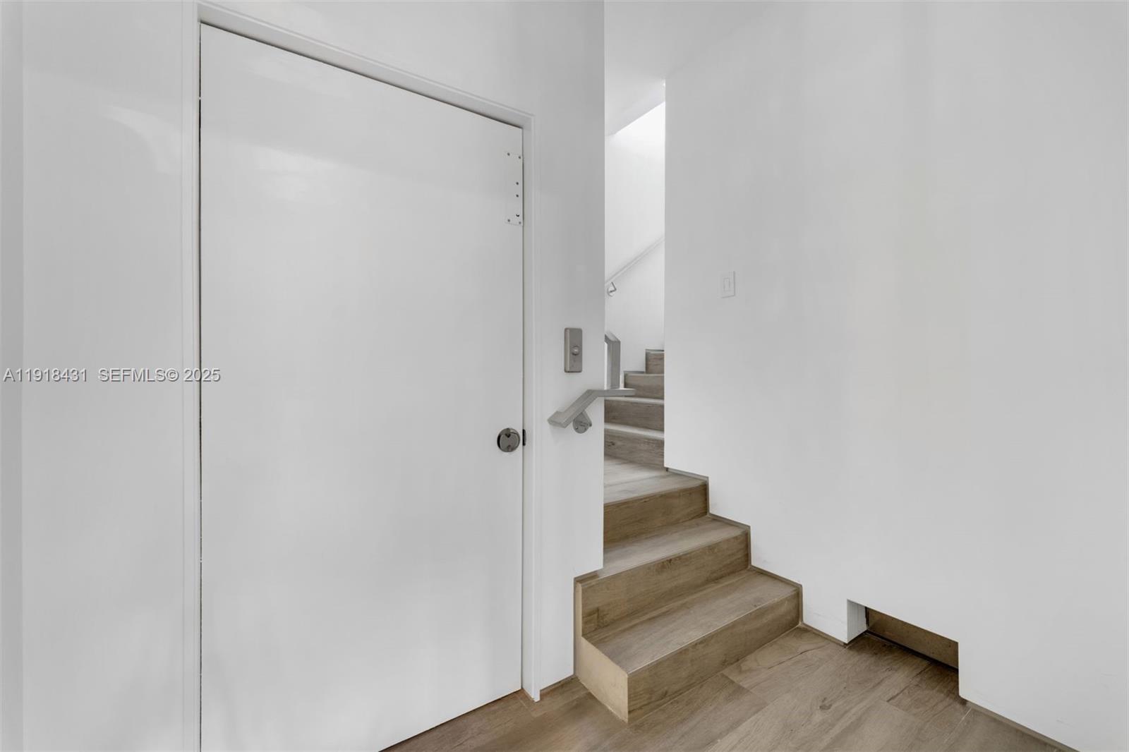 1525 Bay Rd #1525 Miami Beach, FL 33139